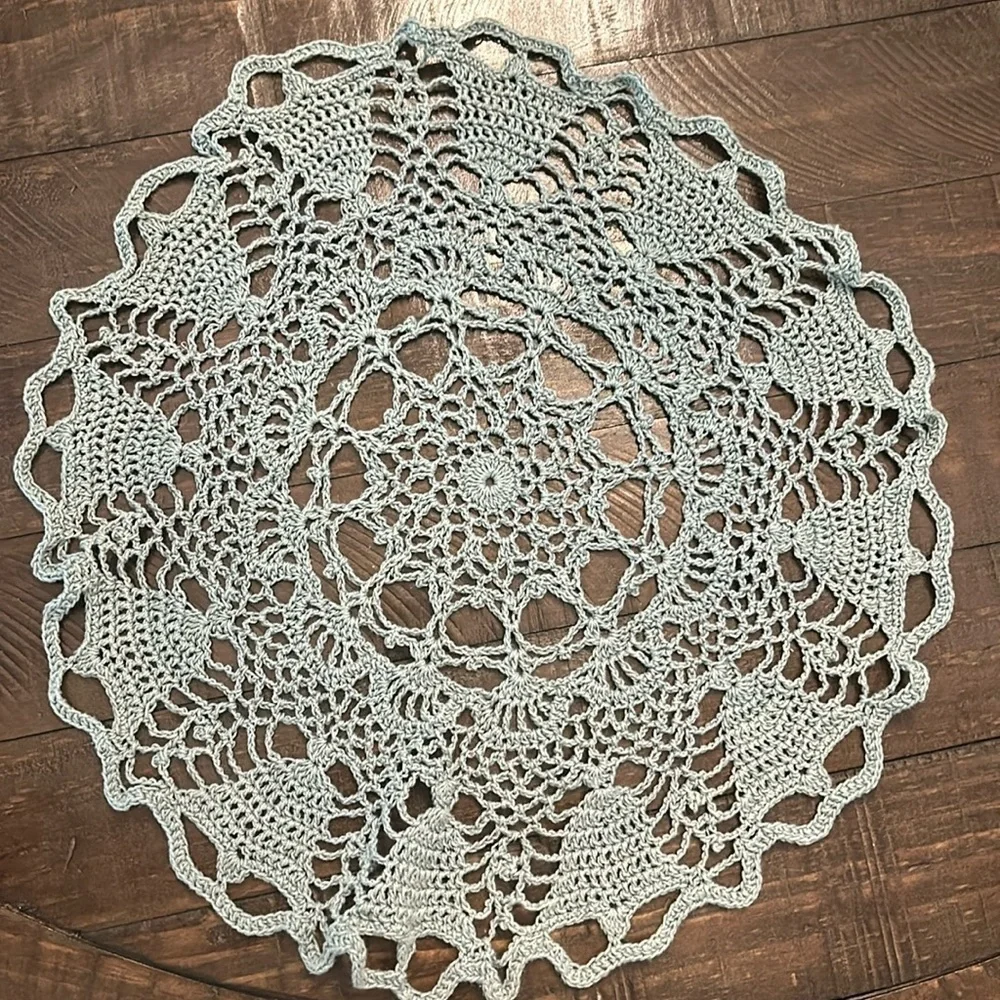 Round Crochet Doily - Picture 3 of 11